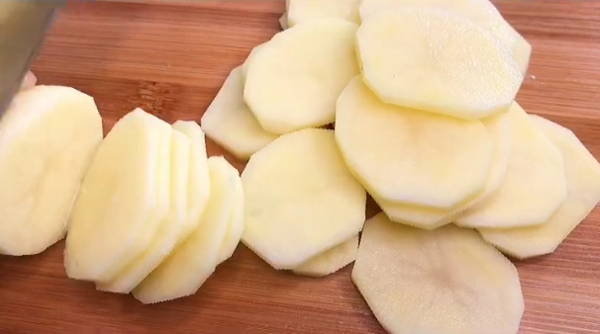 1105690