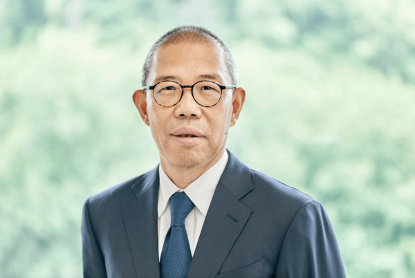 1118025