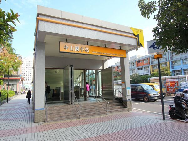 中山國小站買氣爆棚,531件交易量奪冠