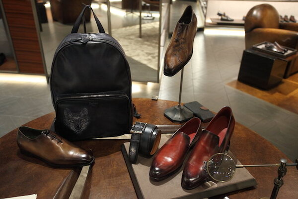 155611