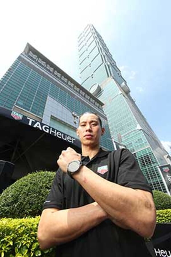 155822