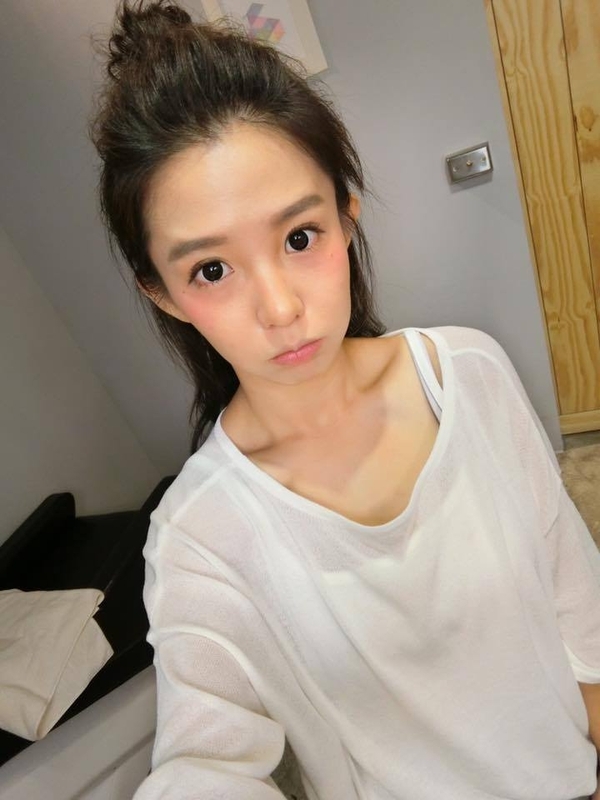 220819